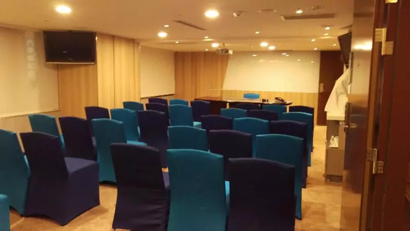 هتل Holiday Inn Express Taoyuan, An Ihg