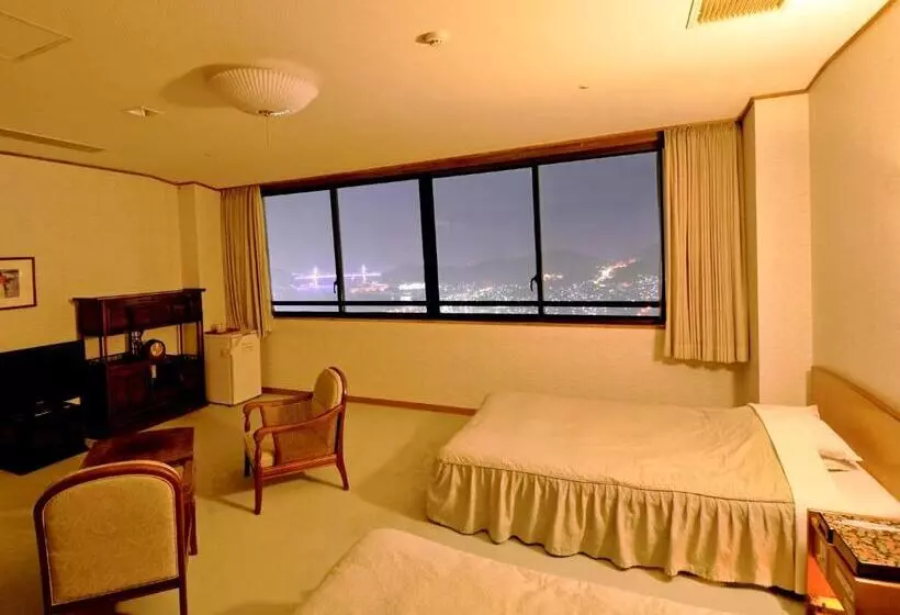 Отель Nisshokan Shinkan Baishokaku