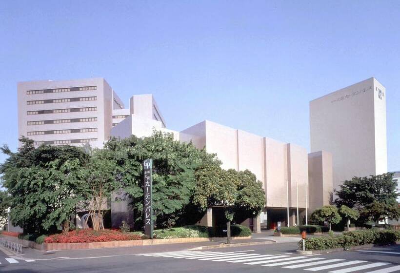 فندق Osaka Garden Palace