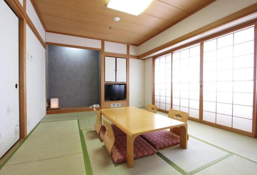 فندق Osaka Garden Palace