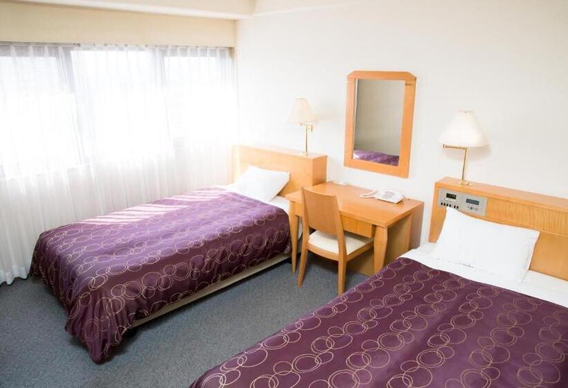 فندق Osaka Garden Palace