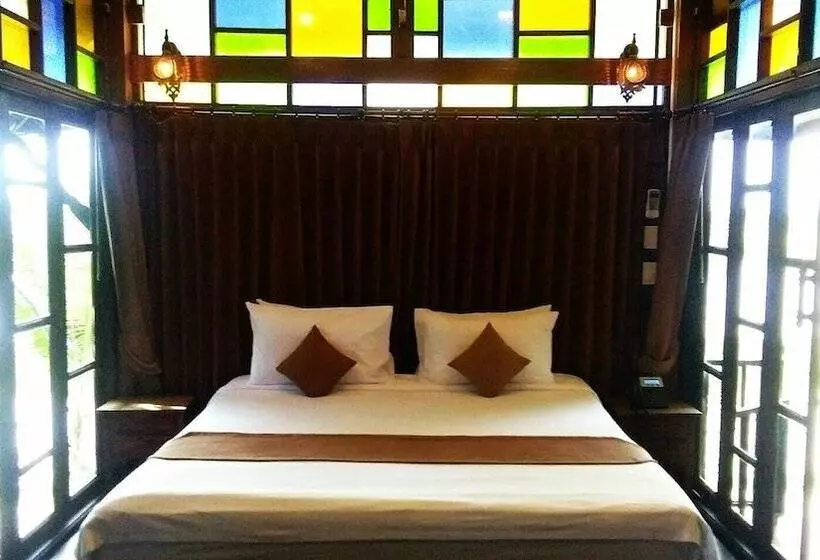 فندق Pludhaya Resort & Spa