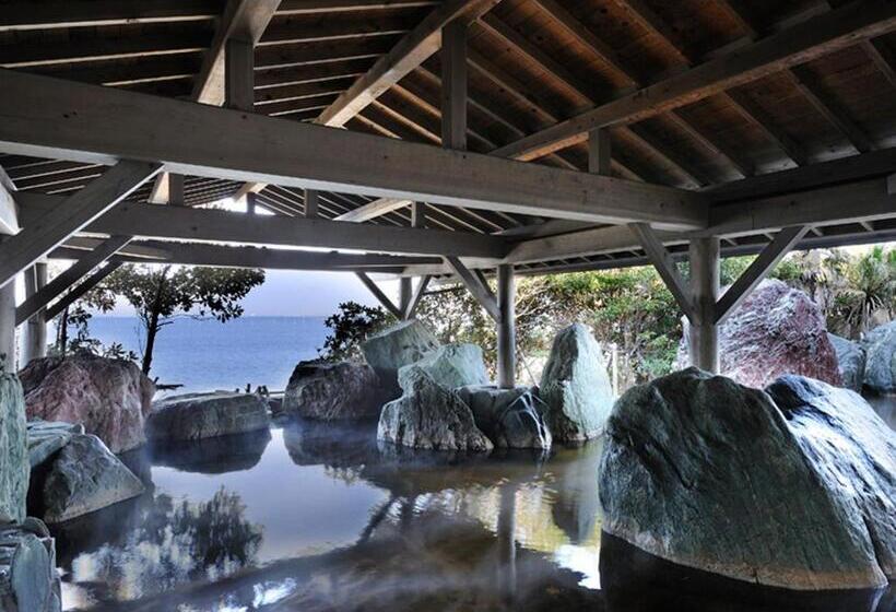 Ryugujo Spa Hotel Mikazuki Fujimitei