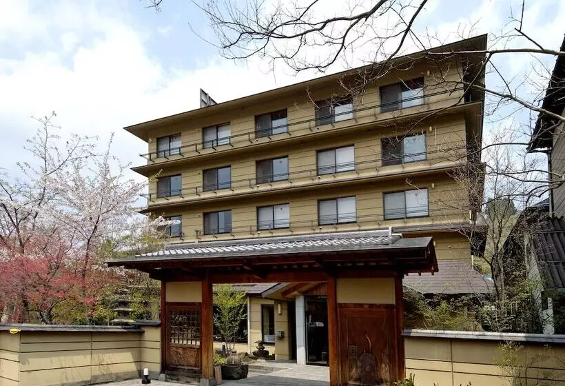 בית מלון כפרי Shibu