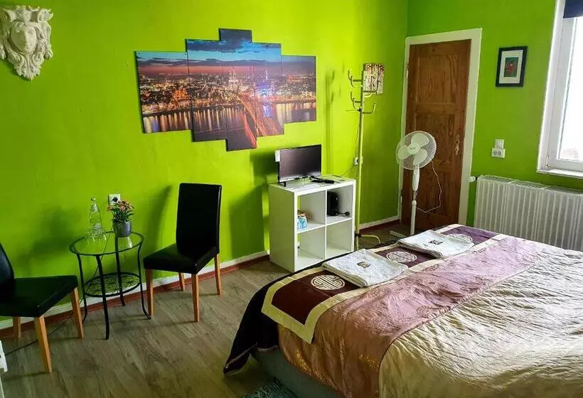 ホテル Stayincologne