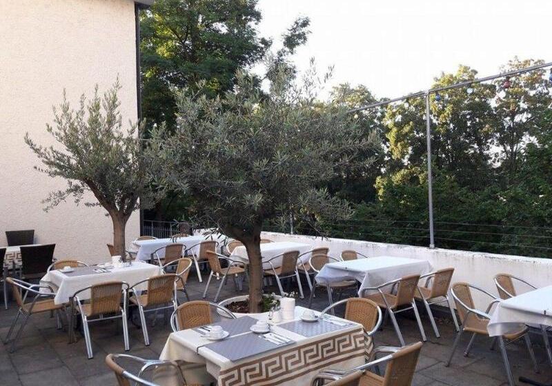 ホテル Ulmer Stuben