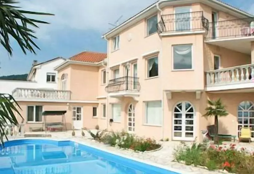 Apartments Villa Palme