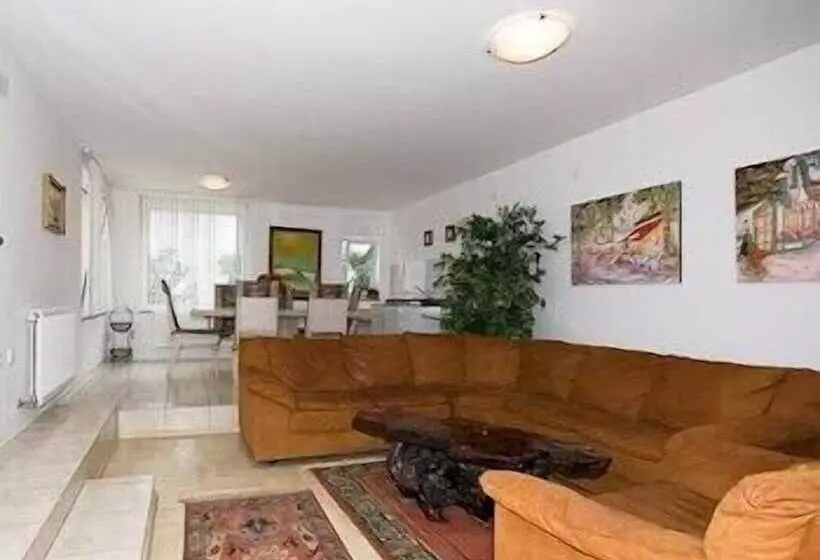 Apartments Villa Palme