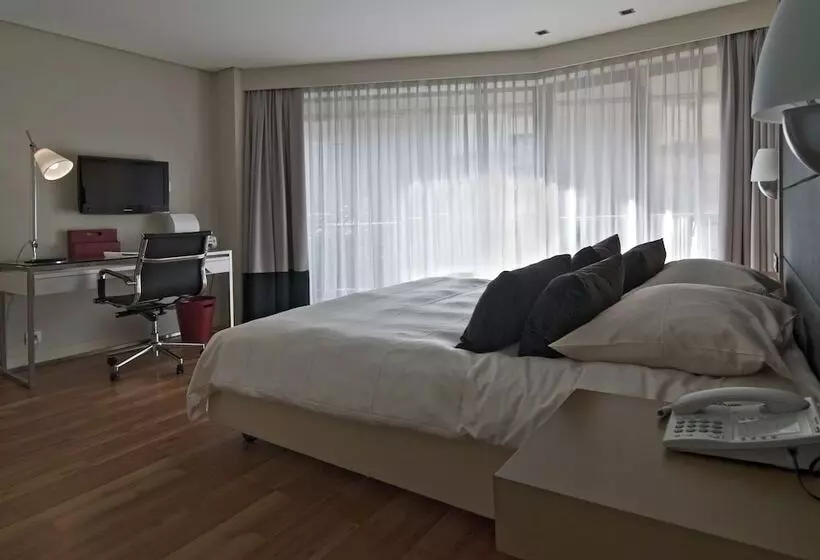 B Aparthotel Montgomery