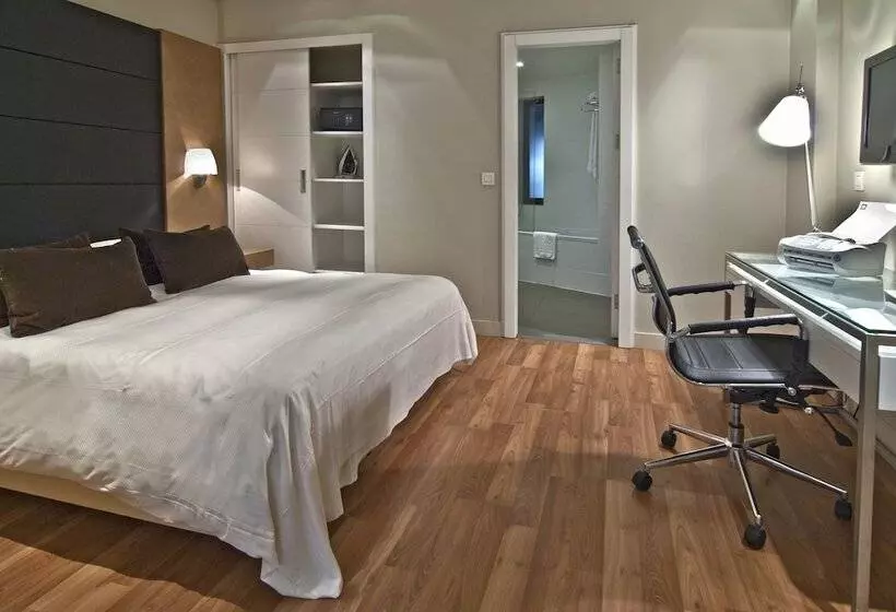 B Aparthotel Montgomery