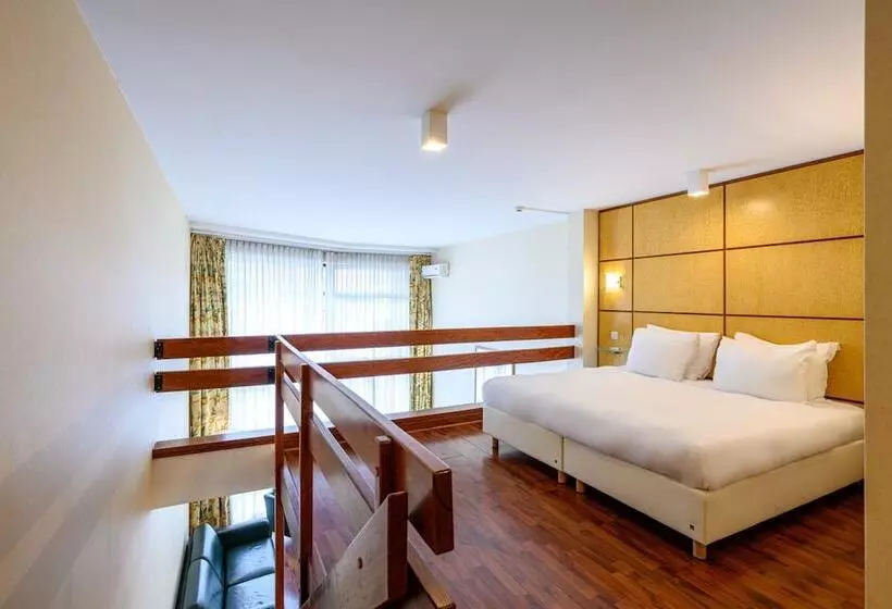 B Aparthotel Montgomery