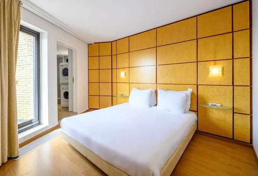 B Aparthotel Montgomery