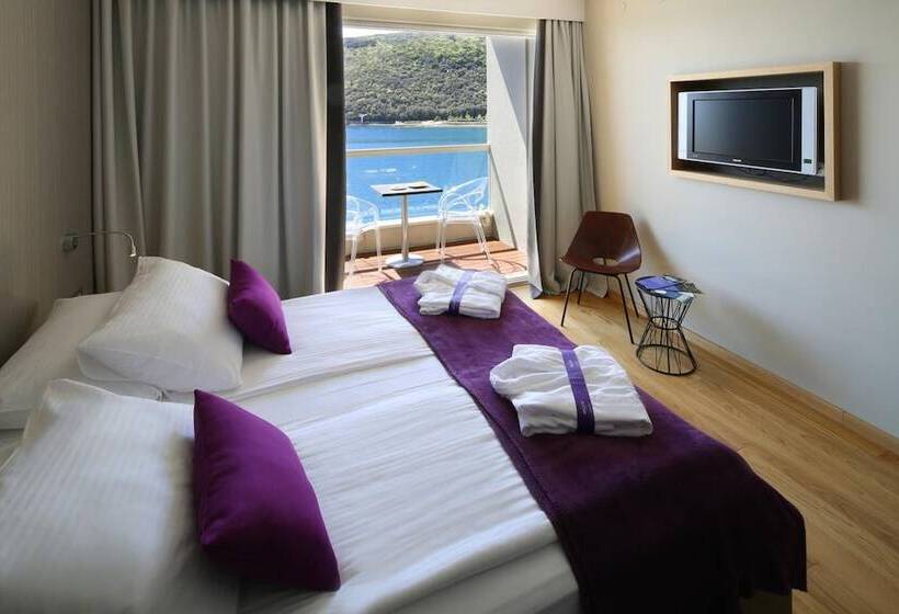 Boutique Hotel Adoral