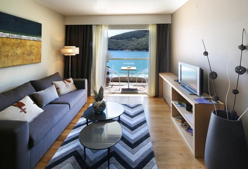 Boutique Hotel Adoral