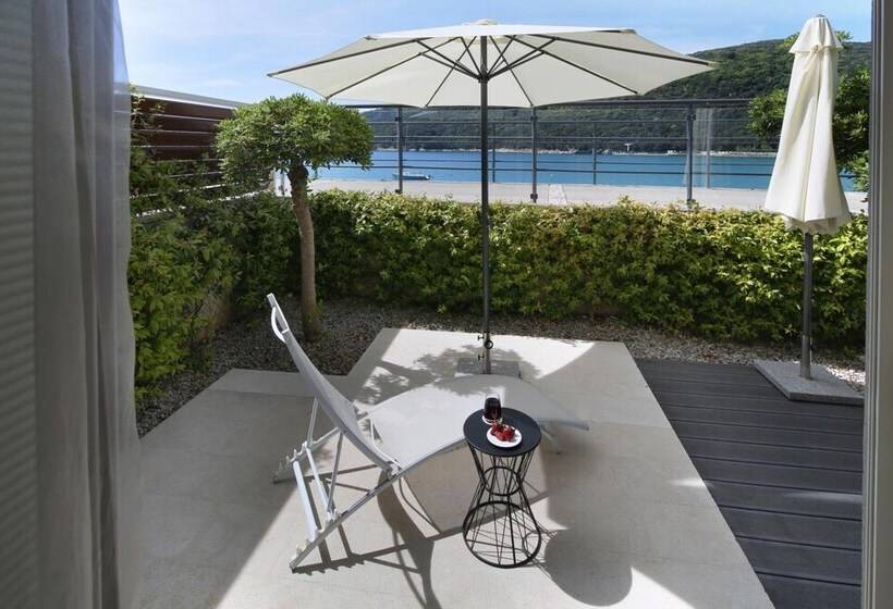 Boutique Hotel Adoral