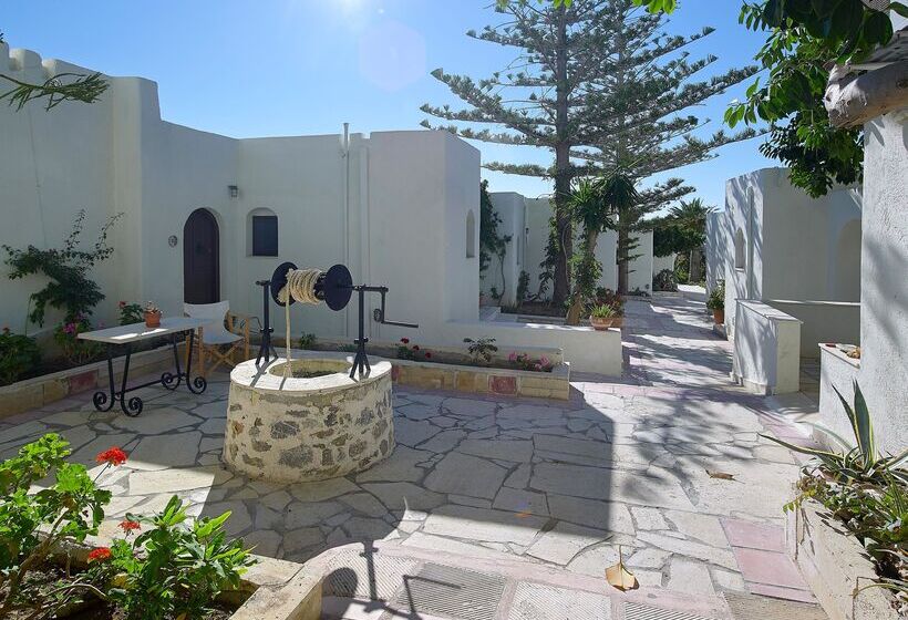 Coriva Beach Hotel & Bungalows