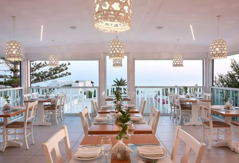 Coriva Beach Hotel & Bungalows