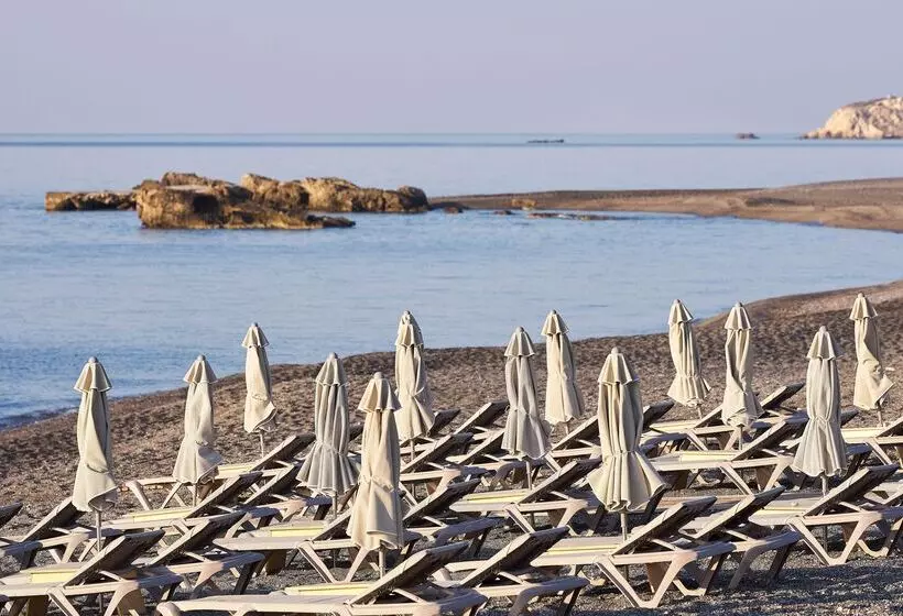 Coriva Beach Hotel & Bungalows