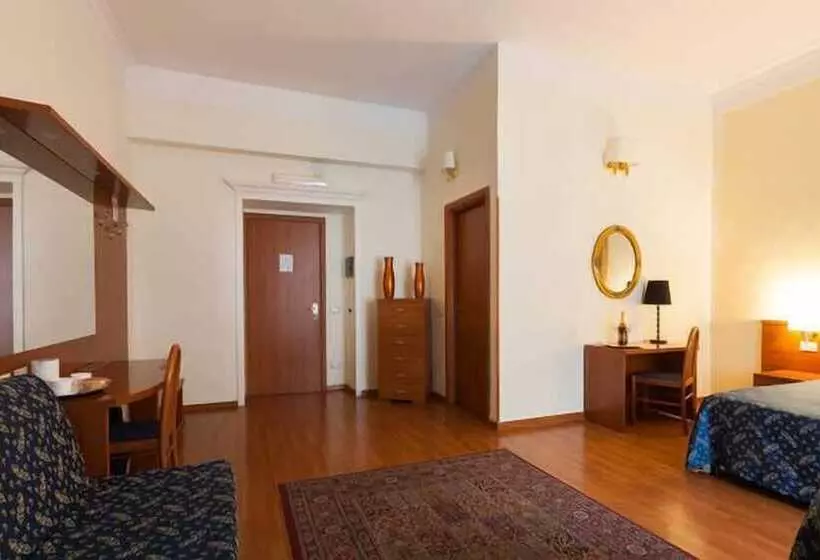 簡易ホテル A Rosmini Suites