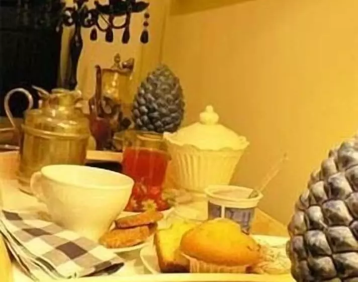 簡易ホテル A Rosmini Suites
