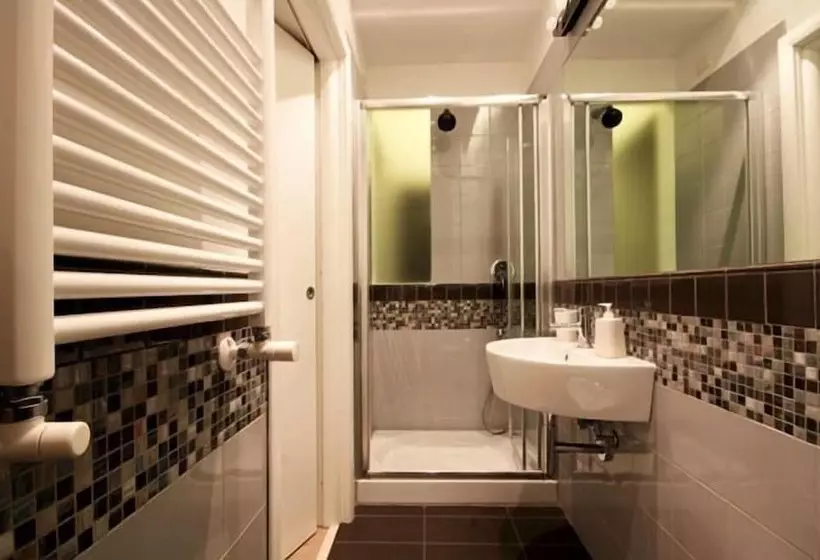 פונדק Flowerome