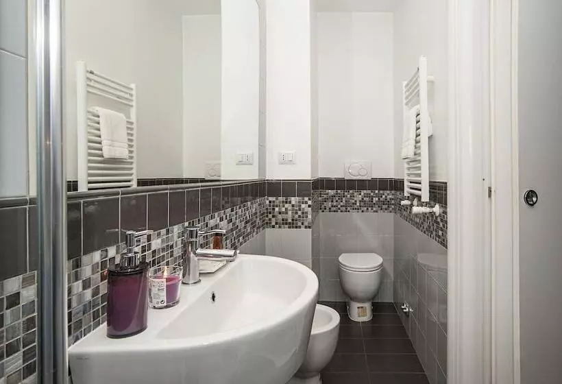 פונדק Flowerome