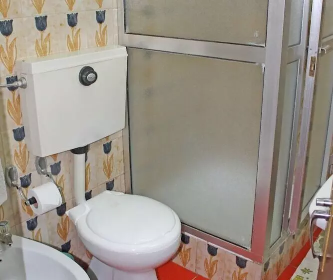 مسافرخانه Franca