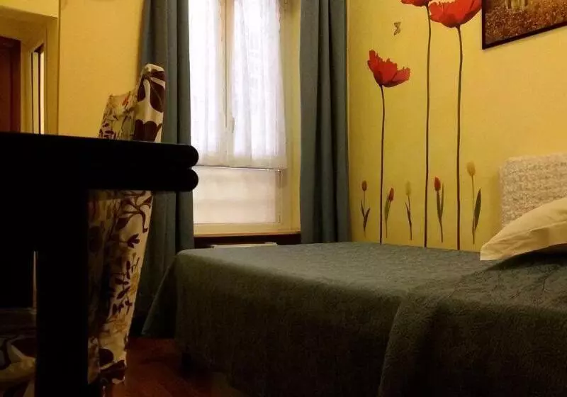 هتل Daplace Arena House