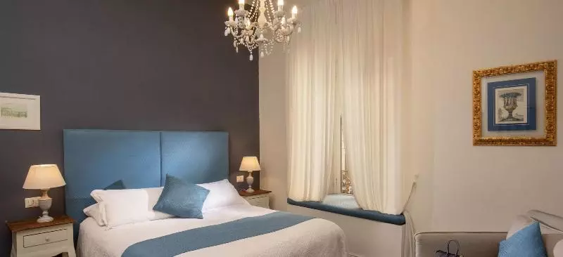 هتل Daplace Arena House