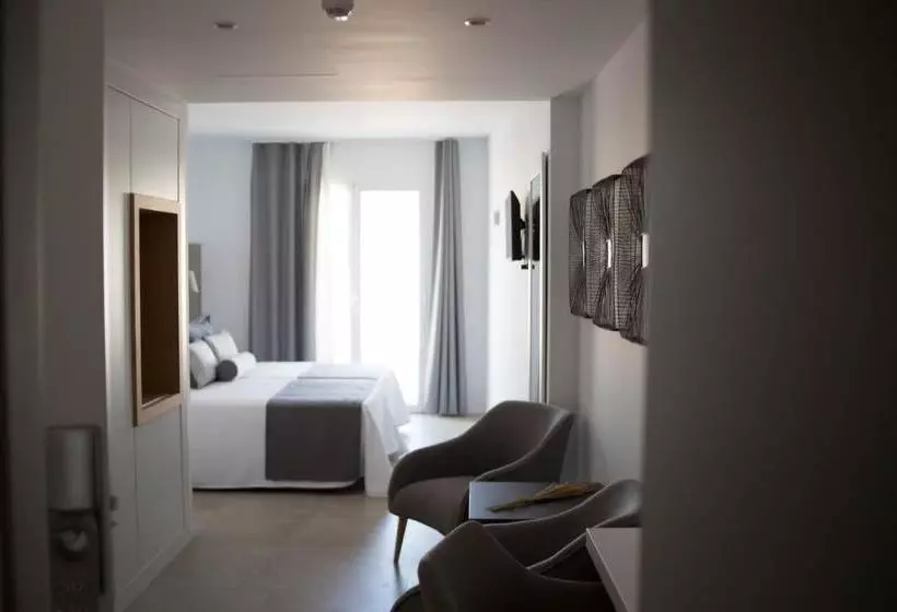 El Trebol Bar & Hotel Only Adults