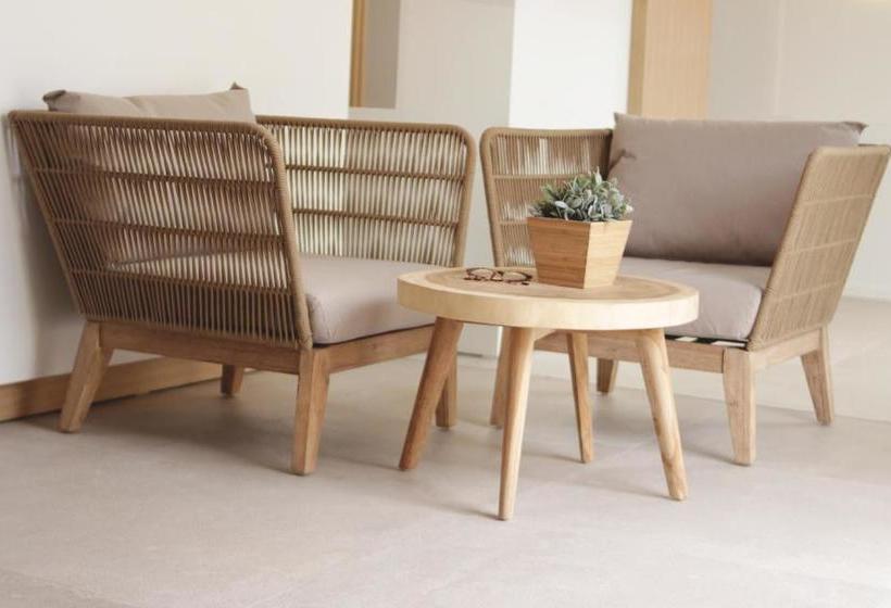 El Trebol Bar & Hotel Only Adults