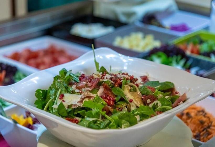 فندق Gaia Village