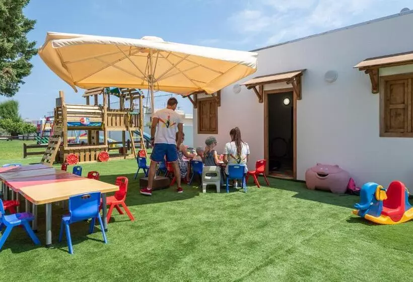 בית מלון כפרי Gaia Village