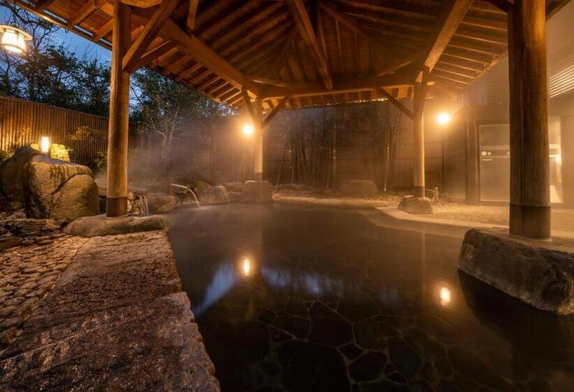 ホテル Yamashiro Onsen Miyabi No Yado Kaga Hyakumangoku