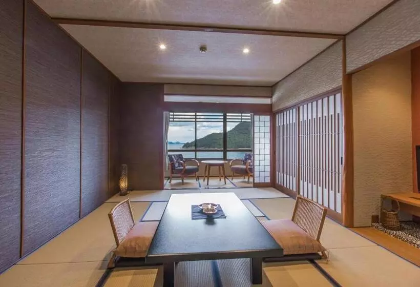 Hotelli Keishokan Sazanamitei