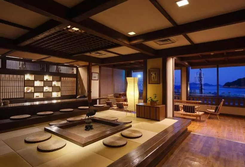 Hotelli Keishokan Sazanamitei