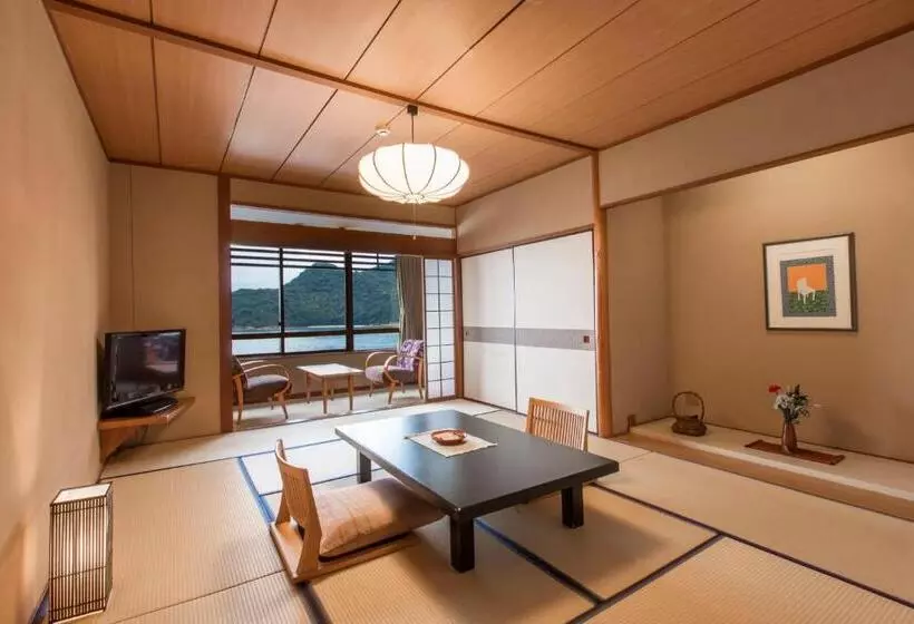 Hotelli Keishokan Sazanamitei