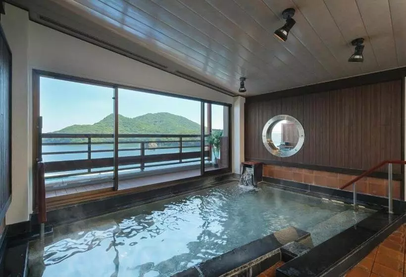 Hotelli Keishokan Sazanamitei