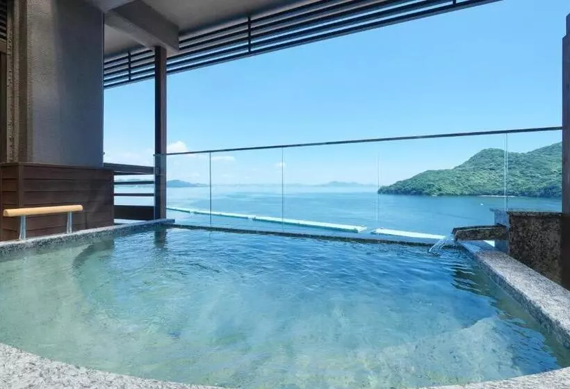 Hotelli Keishokan Sazanamitei