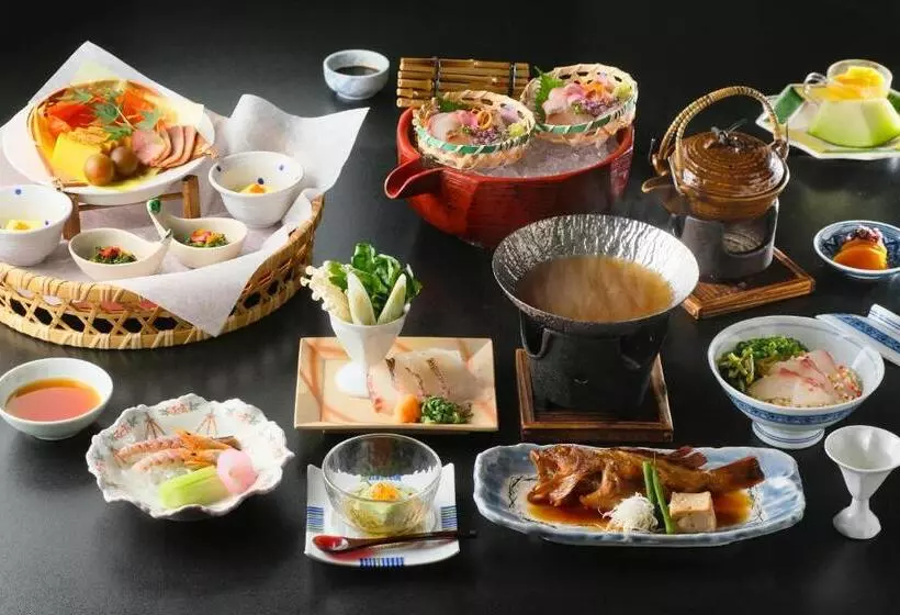 Hotelli Keishokan Sazanamitei