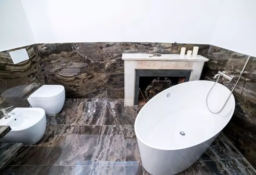 هتل Palazzo Del Duca Piazza Navona Guest House