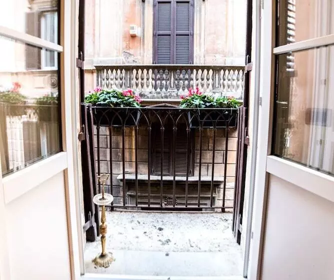 هتل Palazzo Del Duca Piazza Navona Guest House