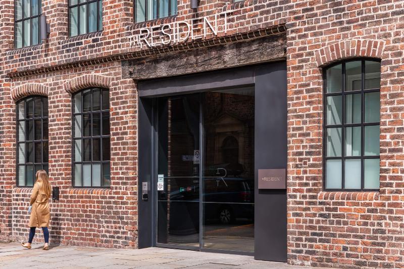 בית מלון כפרי The Resident Liverpool