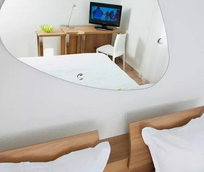 Ténéo Apparthotel Bordeaux Mérignac   Aéroport