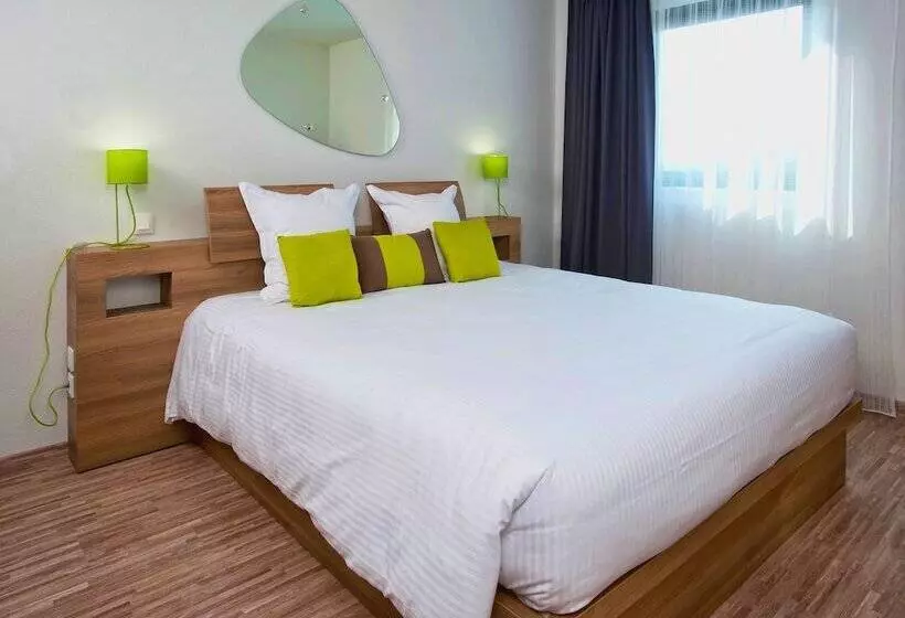 Ténéo Apparthotel Bordeaux Mérignac   Aéroport