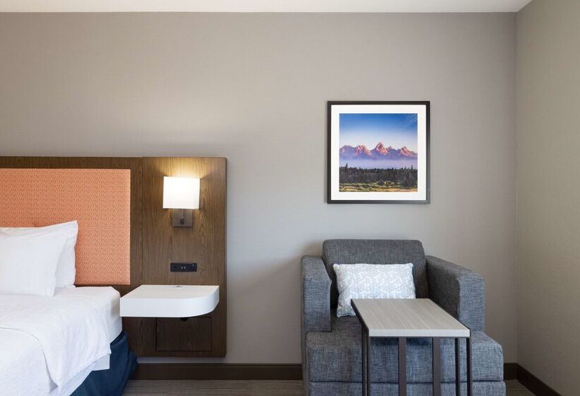 Hampton Inn & Suites Casper