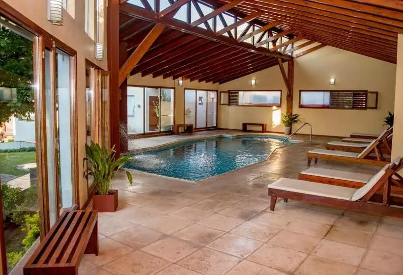 여관 L Hirondelle   Adults Only