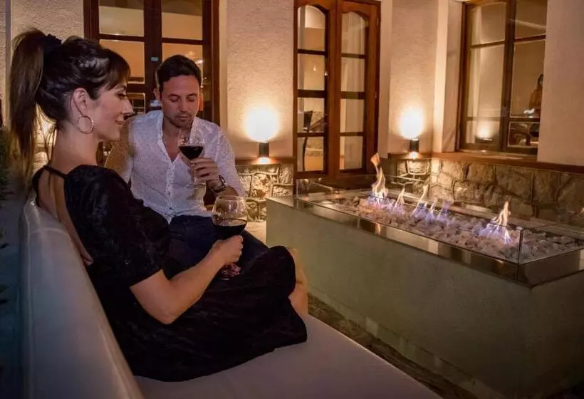 여관 L Hirondelle   Adults Only