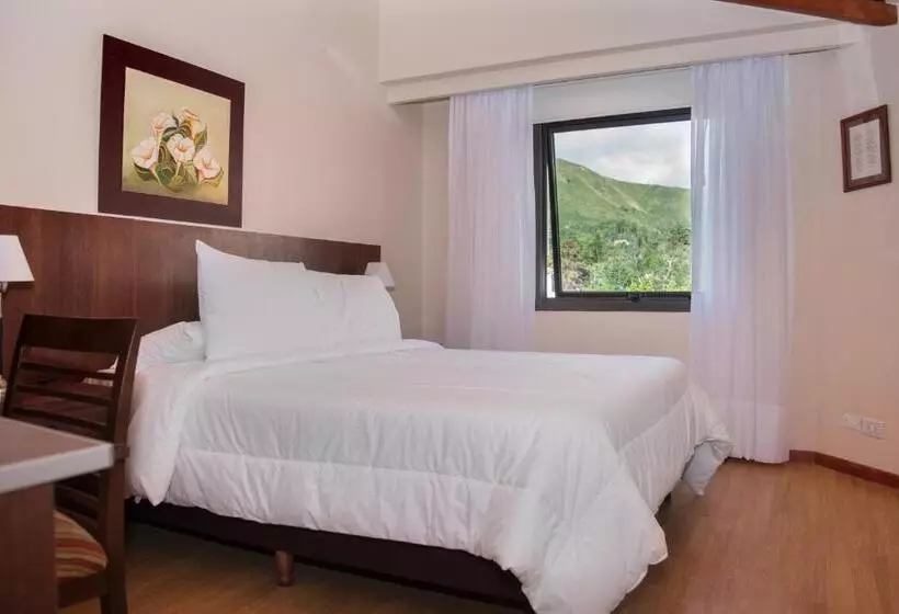 여관 L Hirondelle   Adults Only