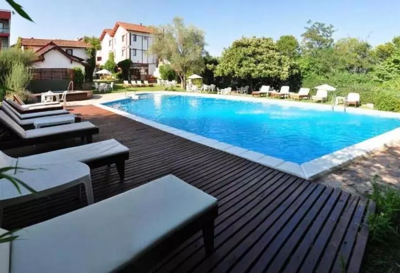 여관 L Hirondelle   Adults Only